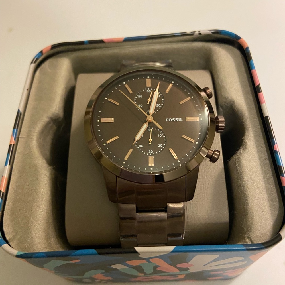 Fossil mens watch, New with tags and case, brown stainless steel